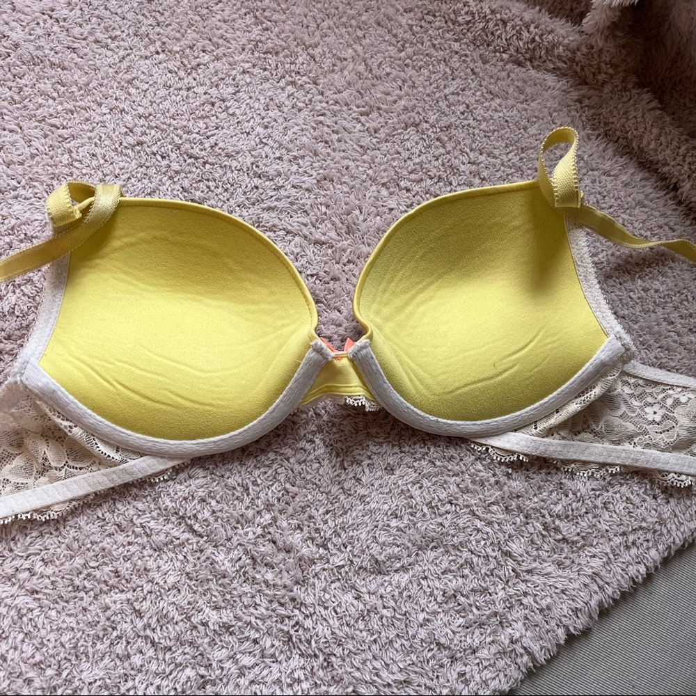 VS Yellow and White Embellished Lace and Jewel Dream Angels Pushup Bra 34B - Picture 6 of 7